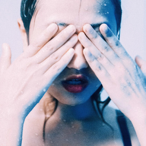 17C白丝喷水🌸自慰游戏
